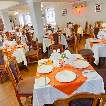 Gold Crest Hotel Quatre Bornes Exterior foto