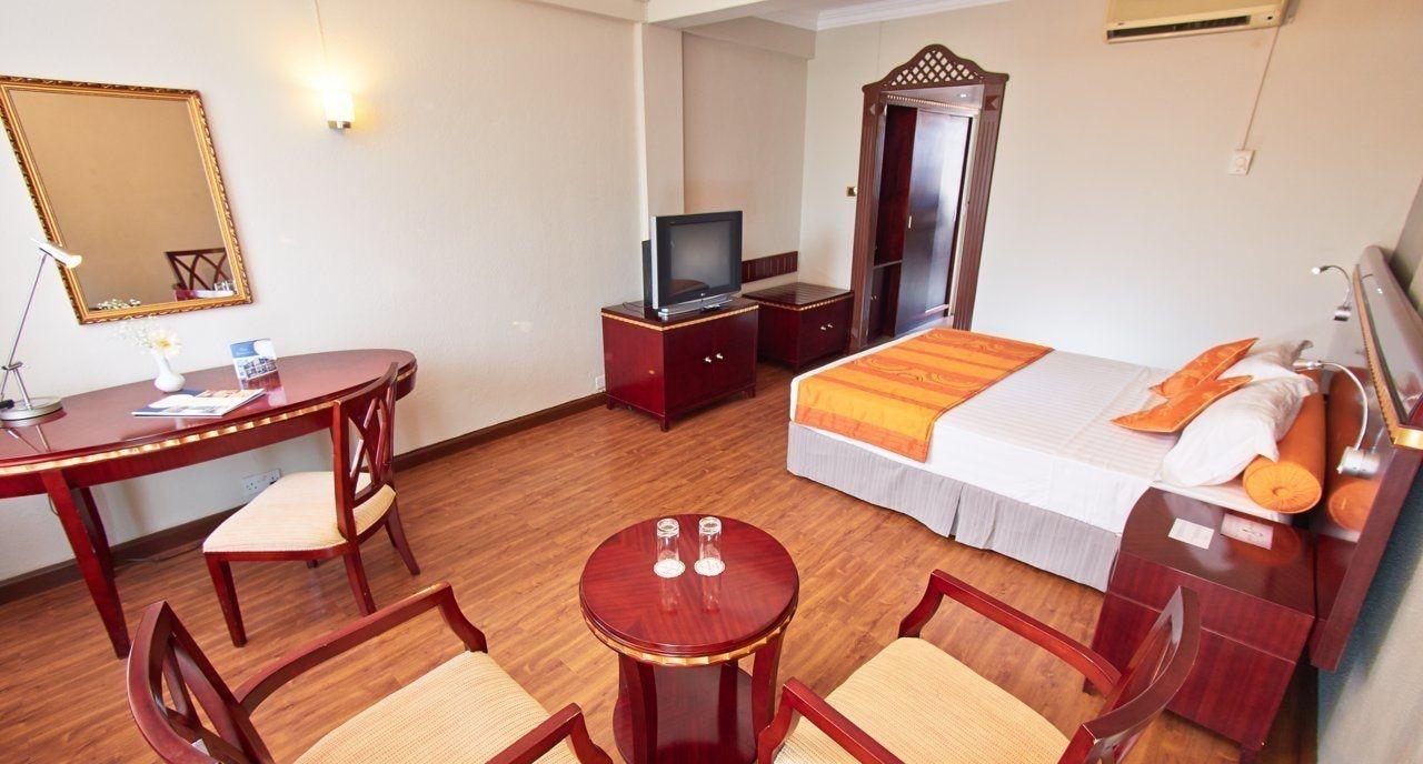 Gold Crest Hotel Quatre Bornes Exterior foto