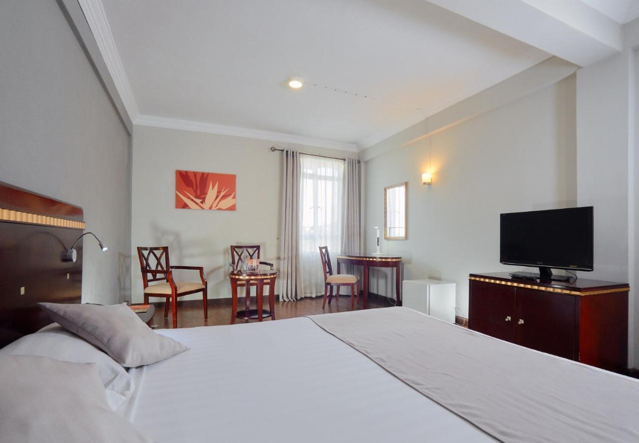 Gold Crest Hotel Quatre Bornes Exterior foto